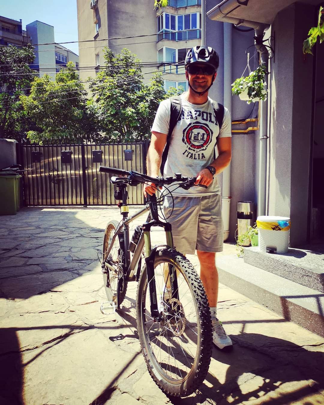 f3c6b3b9-cab0-4f73-9b15-cda1b83316f4